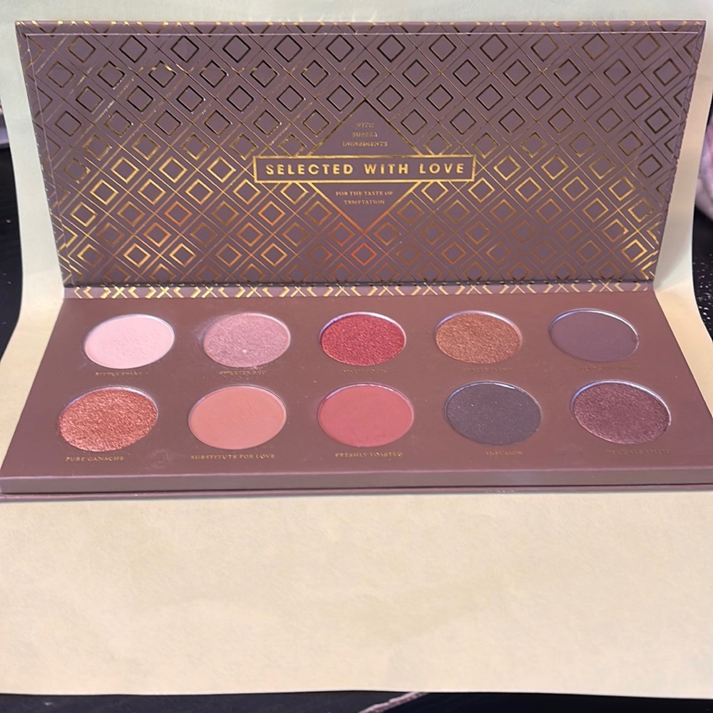 Zoeva Cocoa Blend palette